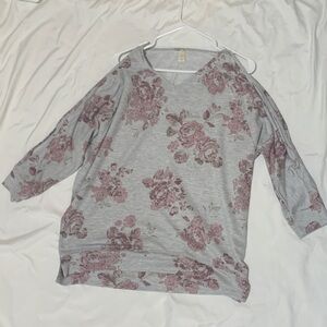 C Active Heather Gray and Soft Pink Knit Top